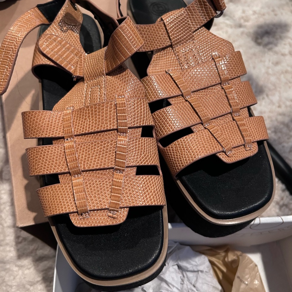 UO Shaina Huarache Flatforms - Picture 3 of 4